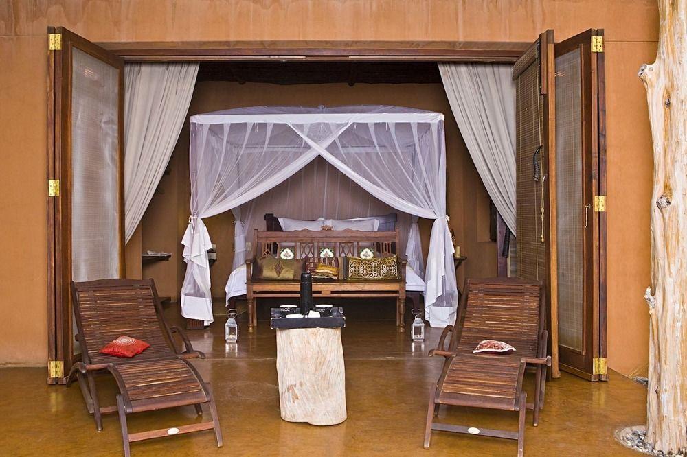 Okahirongo Elephant Lodge Purros 외부 사진